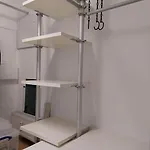 Moderne Dachgeschosswohnung Mit Garten, Pool, Balkon Appartamento *