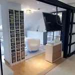 Moderne Dachgeschosswohnung Mit Garten, Pool, Balkon Appartamento Maineck